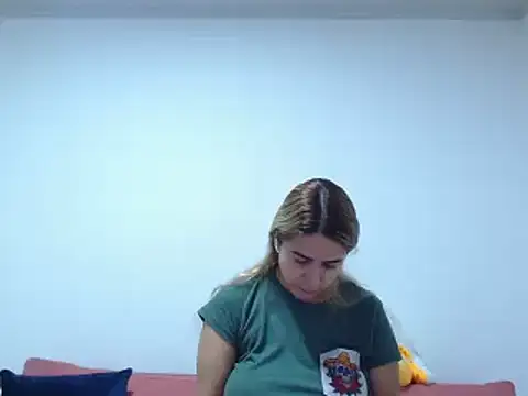 Lunazina Adlı Modelin Canlı XXX Sohbeti