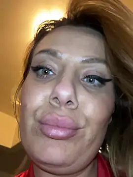 KrisKkiki Webcam show