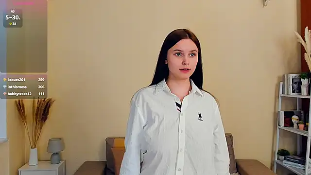 LeilaErcolani Adlı Modelin Canlı XXX Sohbeti