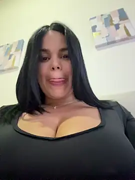 AliceStarshine Adlı Modelin Canlı XXX Sohbeti