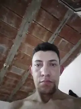 juniorcam10: διαδικτυακό σόου στην κάμερα