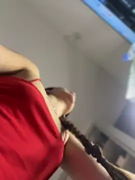 Stormi_th Adlı Modelin Canlı XXX Sohbeti