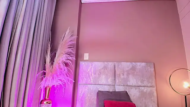 Chat +18 de AnnaDenver ao vivo