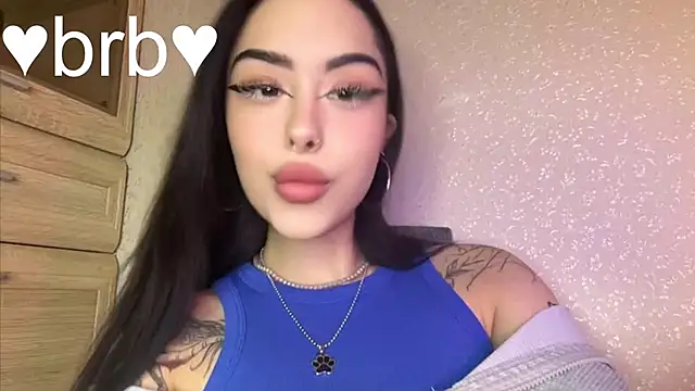 Chat XXX en directo de baby__kim