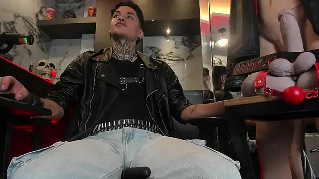 AlecBanne Webcam show