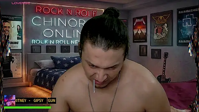 chino_roz Webcam-Show