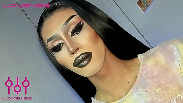 Show modela anitacruise na web-kameri