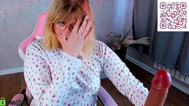 luna_c0ra Adlı Modelin Canlı XXX Sohbeti