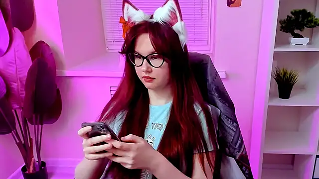 CarolGiggly's Live XXX Chat