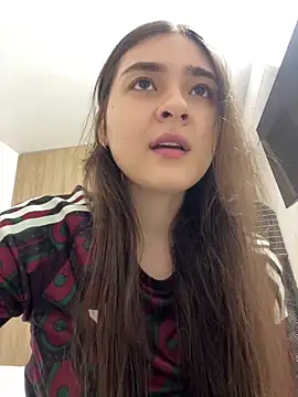 Pertunjukan Kamera Web Valentina_ro