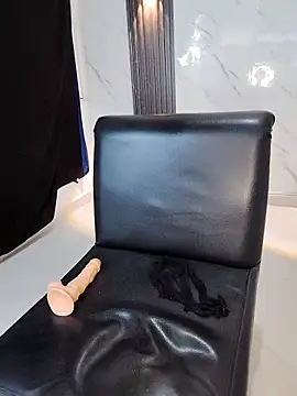 دردشة CaramelDesire الجنسية المباشرة