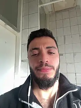 AmjadAlpha élő XXX-chatje