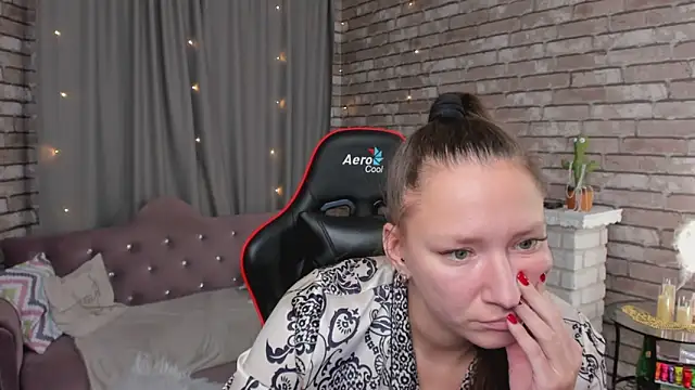 SarahCoksss Chat XXX in diretta