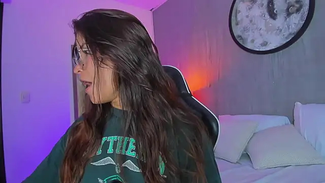 Chat +18 de scarlett_rosse_x ao vivo