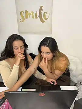 Antonella_Julieta – webcam-show