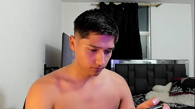 mateo-Esposito Show in webcam