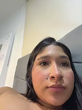 Chat +18 de AriBunny18 ao vivo