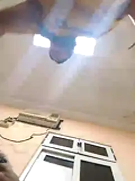 Show modela CubaxxxPeneGrande na web-kameri