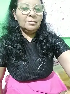 Chat +18 de Amarantha25 ao vivo