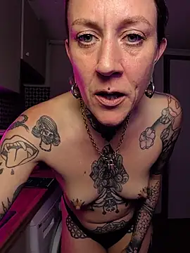 sarahpearlx লাইভ XXX চ্যাট