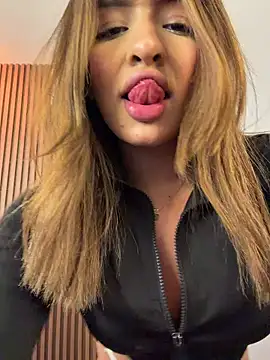 jenn_fit Show in webcam