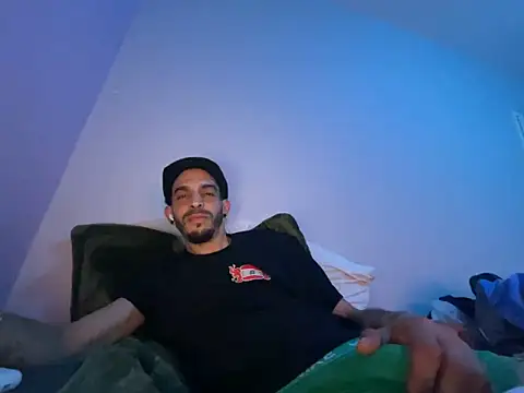 Rebeu313 即時 XXX 聊天