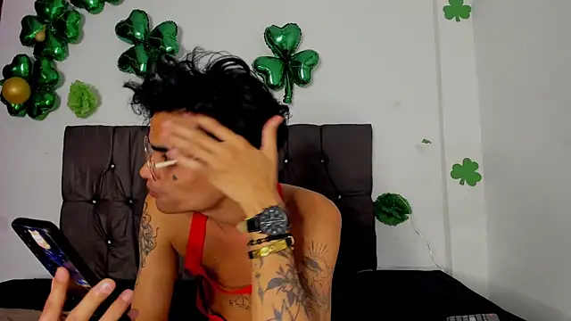 Gay_Red_Room's Live XXX Chat