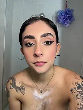 sharlot24 – webcam-show