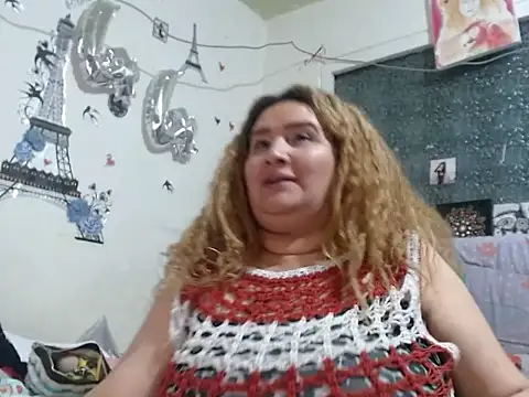 Perla1981-- Live XXX-Chat