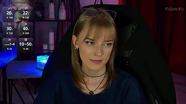 KiraMontoya's Live XXX Chat