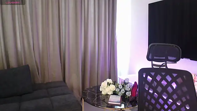 VeliaSai 라이브 XXX 채팅