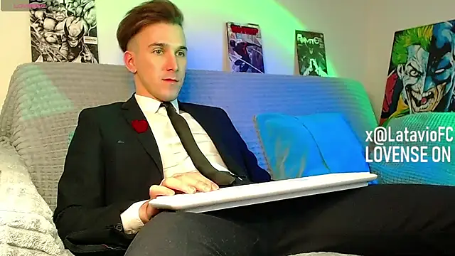 Midnighter_ Live XXX Chat