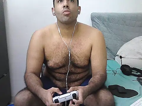 AlphaLatinoBear's Live XXX Chat