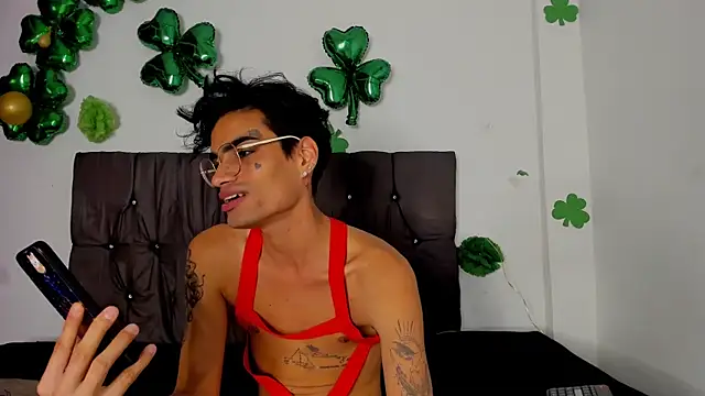 Онлайн чат XXX Gay_Red_Room