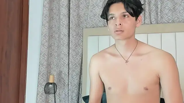 thomas_and_thiago Webcam show