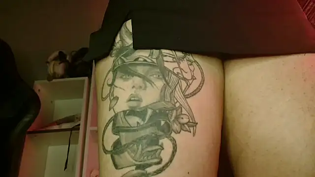 SmokyDee Chat XXX in diretta