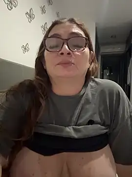 Chat +18 de ANTONELLA_VIOLETA_ ao vivo