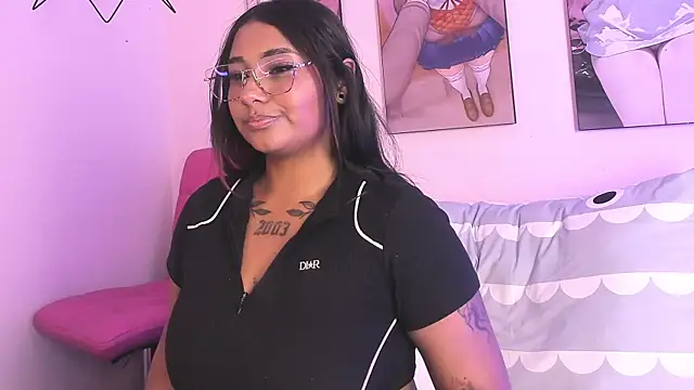 tinna_noa's Live XXX Chat