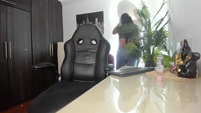 Amaia_Bushida Live XXX-Chat