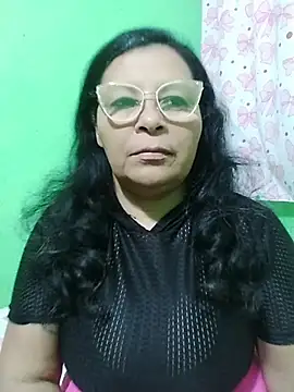 Amarantha25's Live XXX Chat