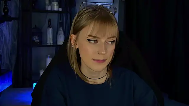 KiraMontoya – Live XXX-chat