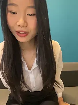 ZHJKS9988's Live XXX Chat