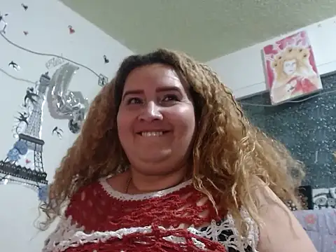 Perla1981-- 现场XXX聊天