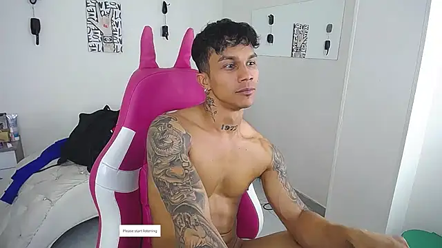 XXX chat uživo modela Leonard_Price