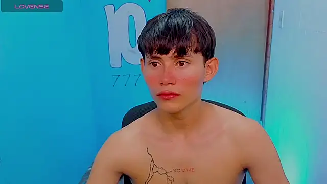 XXX chat uživo modela tanjiro_cute