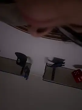 XXX chat uživo modela simeonehivd