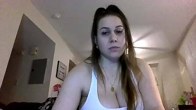 Chat XXX en directo de thedevinemama