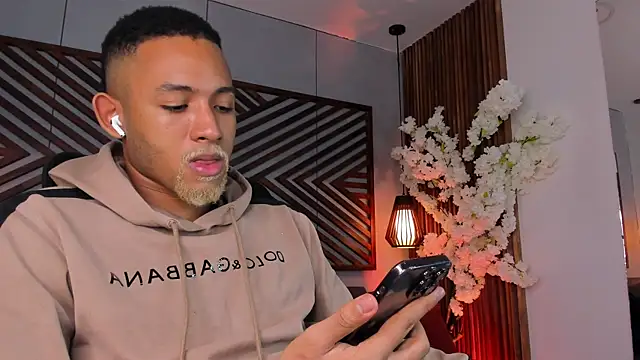 B_Wild Live XXX-chat