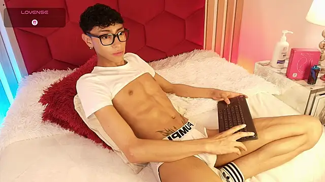 Owen_JP: απευθείας συνομιλία ΧΧΧ