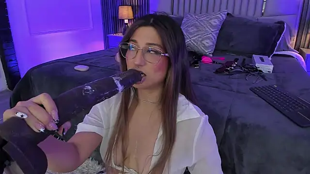 Ariablakee's Live XXX Chat